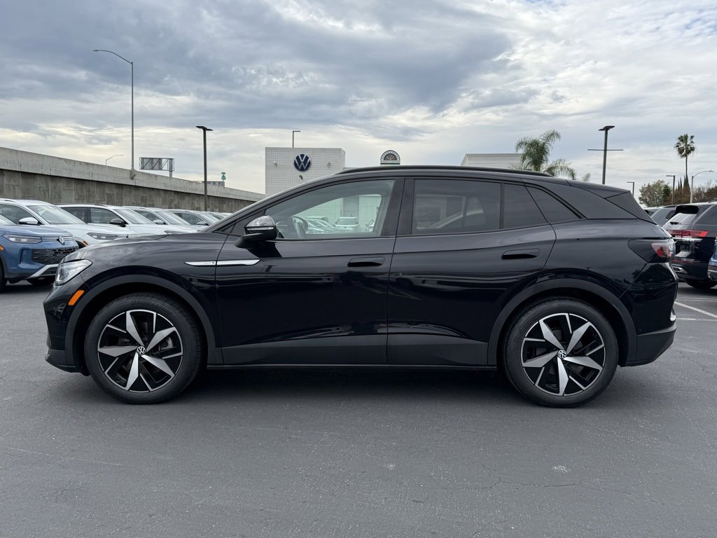 Used 2023 Volkswagen ID.4 S image 4