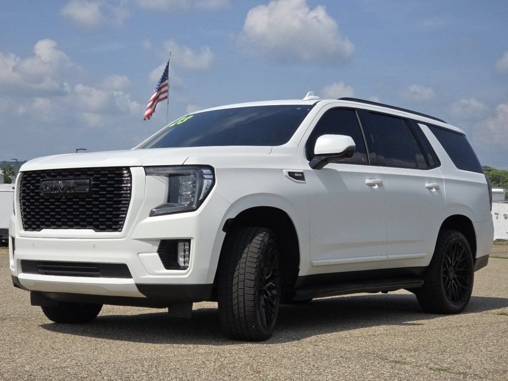Used 2023 GMC Yukon SLT w/ SLT Premium Package AWD/4WD image 16