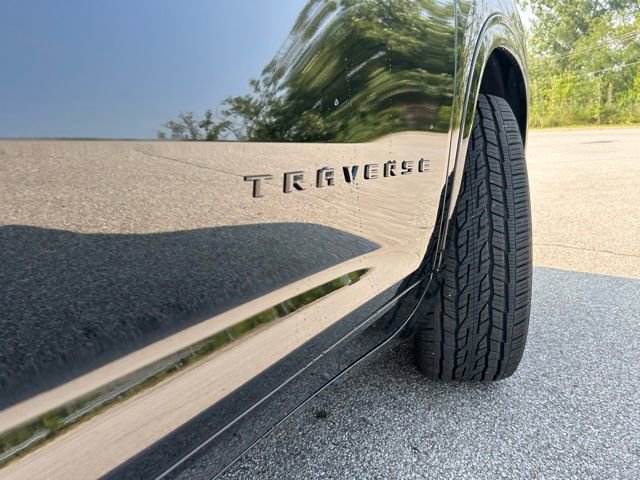 New 2026 Chevrolet Traverse RS w/ LPO, Floor Liner Package image 10