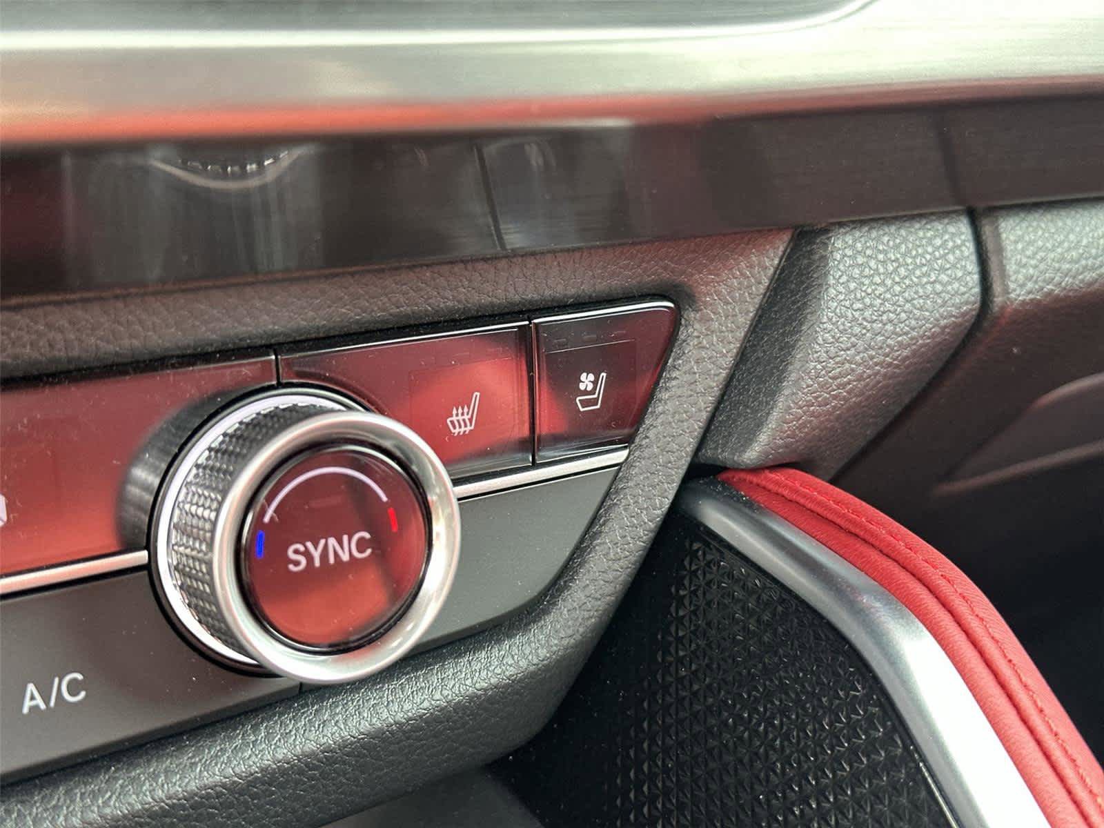 Certified 2025 Acura ADX A-Spec image 26