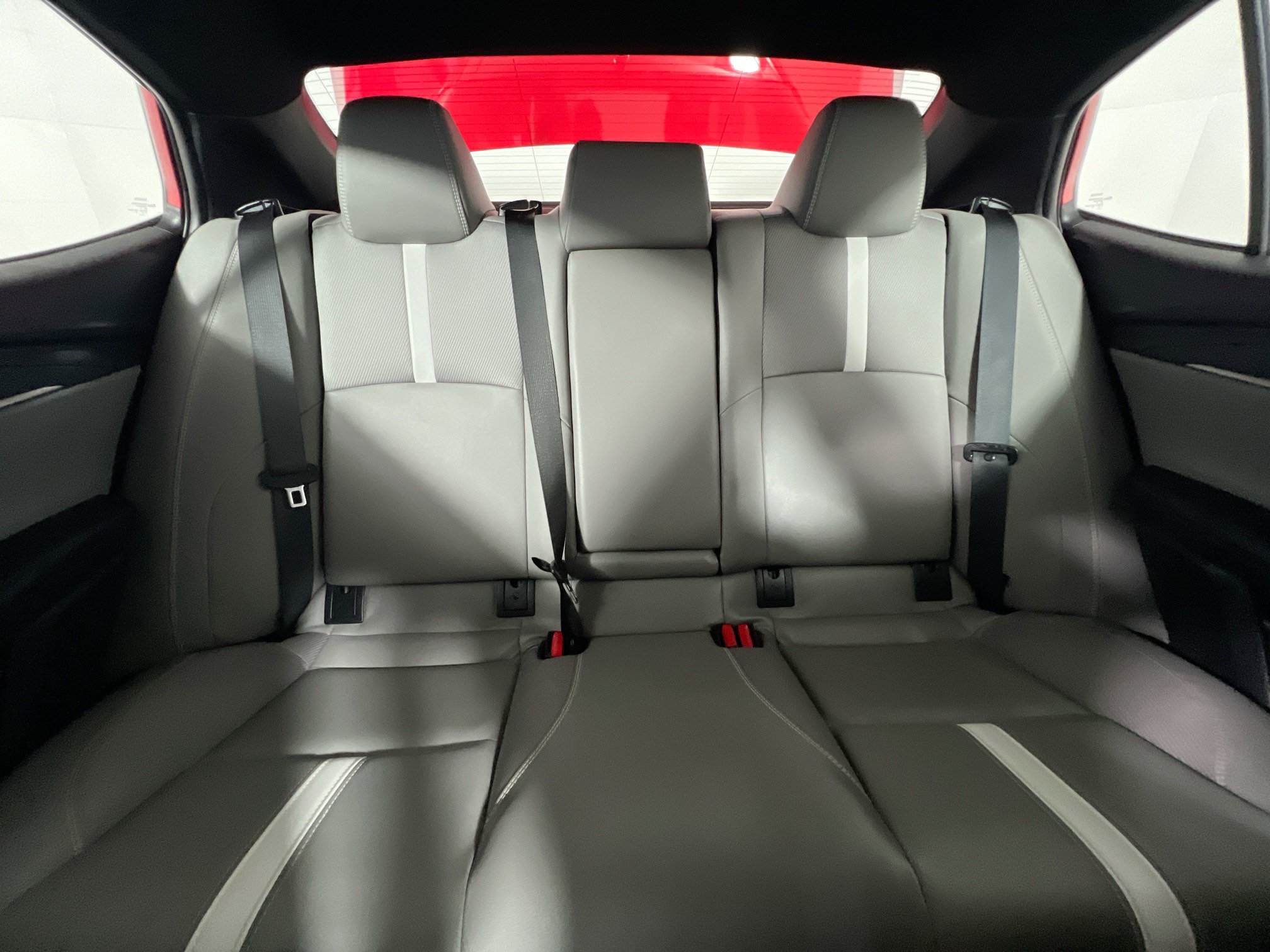 Used 2025 Toyota Camry SE w/ Convenience Package FWD image 31