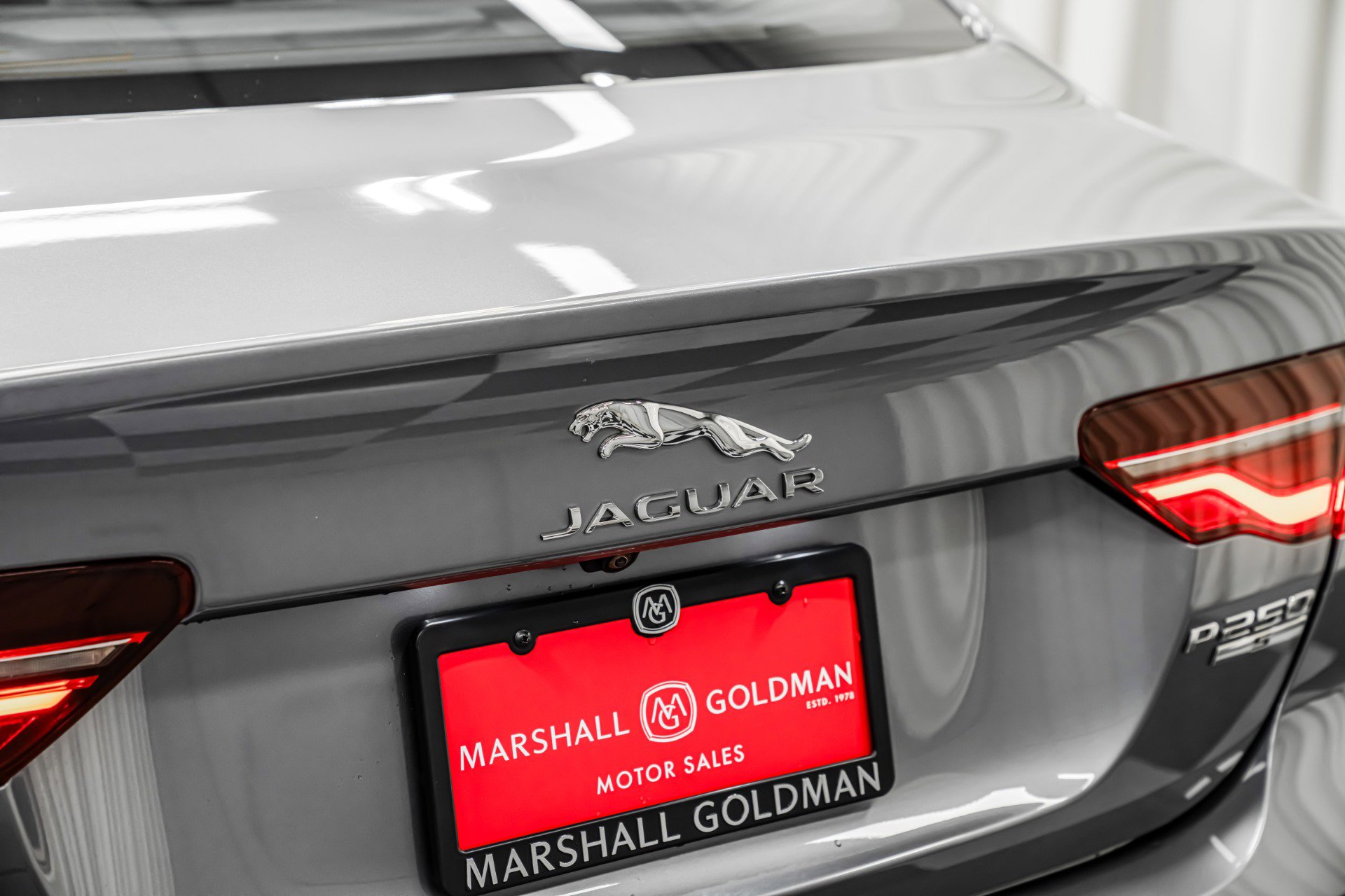 Used 2020 Jaguar XE S image 35