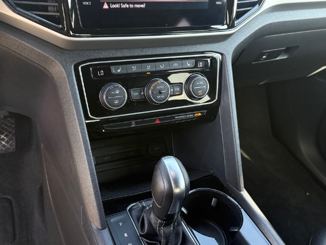 Used 2023 Volkswagen Atlas Cross Sport SE FWD image 23