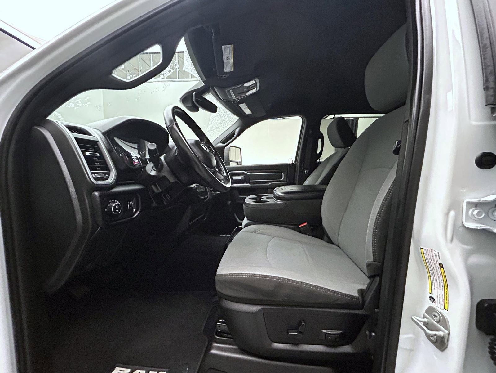 Used 2024 RAM 2500 Big Horn image 10