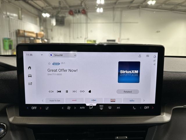 Used 2025 Ford Explorer ST-Line AWD/4WD image 16