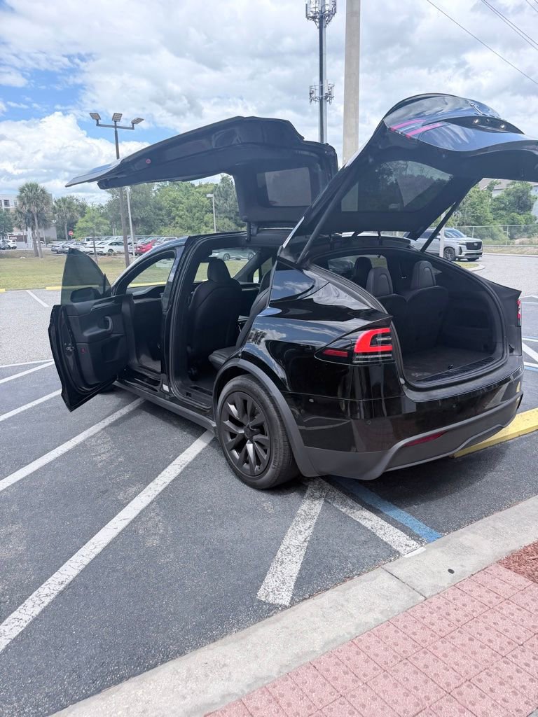 Used 2023 Tesla Model X AWD/4WD image 9