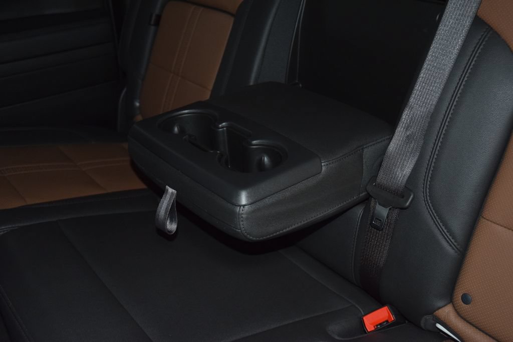 Used 2024 Chevrolet Silverado 1500 High Country AWD/4WD image 48