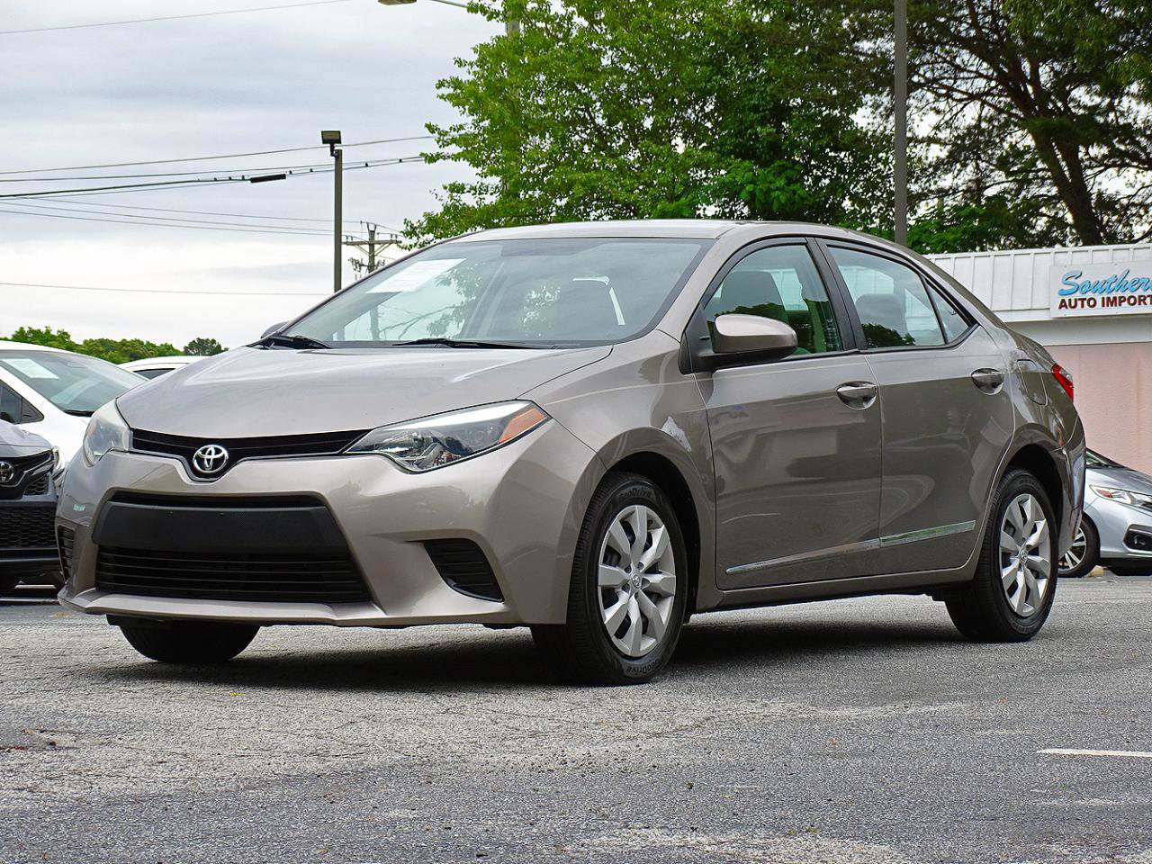 Used 2014 Toyota Corolla LE FWD image 7