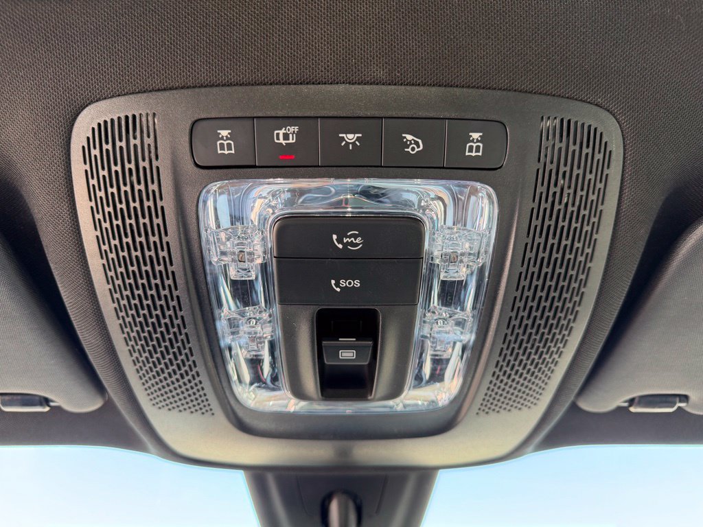 Used 2023 Mercedes-Benz GLB 250 4MATIC image 27