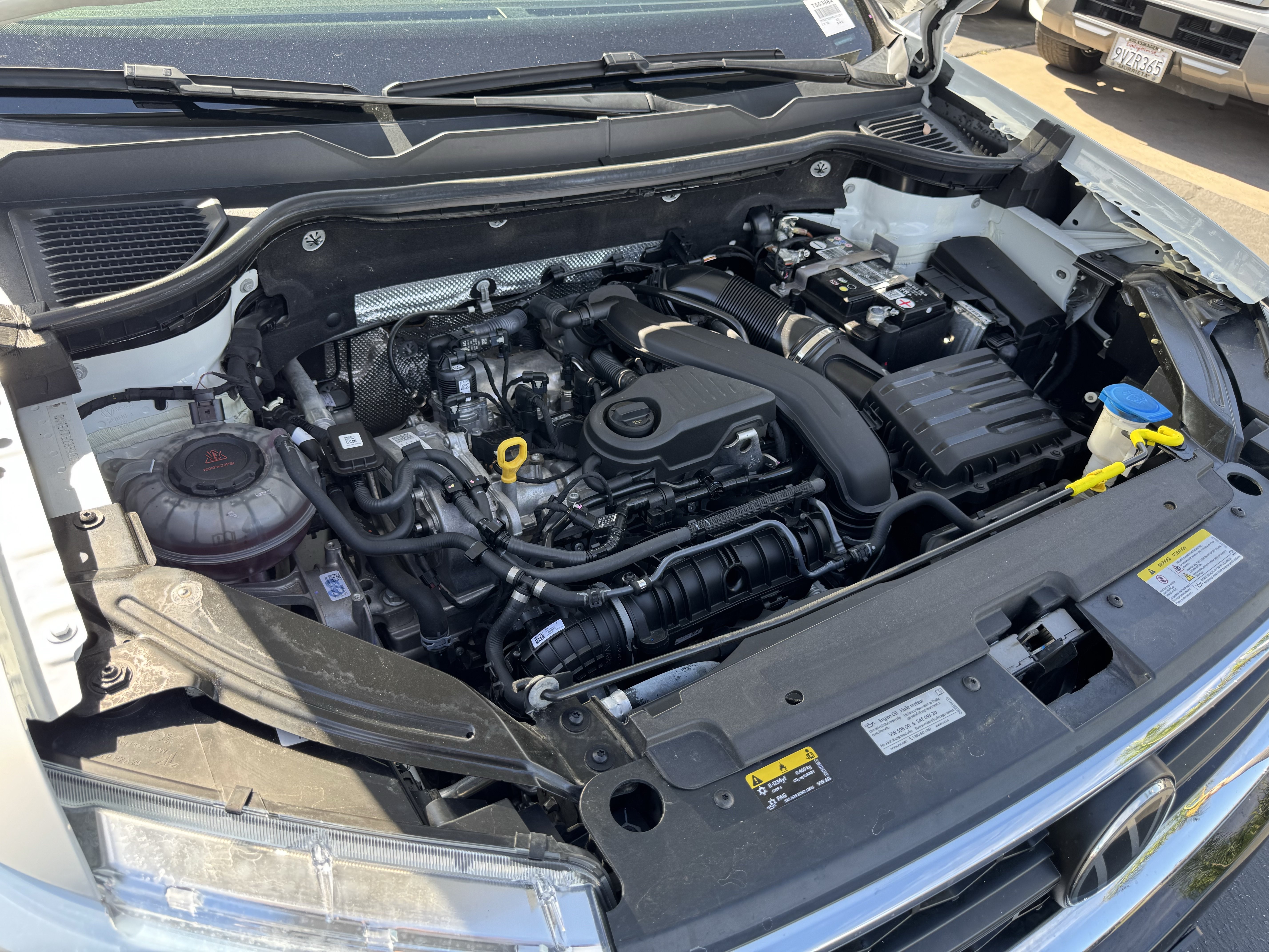 Used 2023 Volkswagen Taos SE w/ Panoramic Sunroof Package FWD image 36