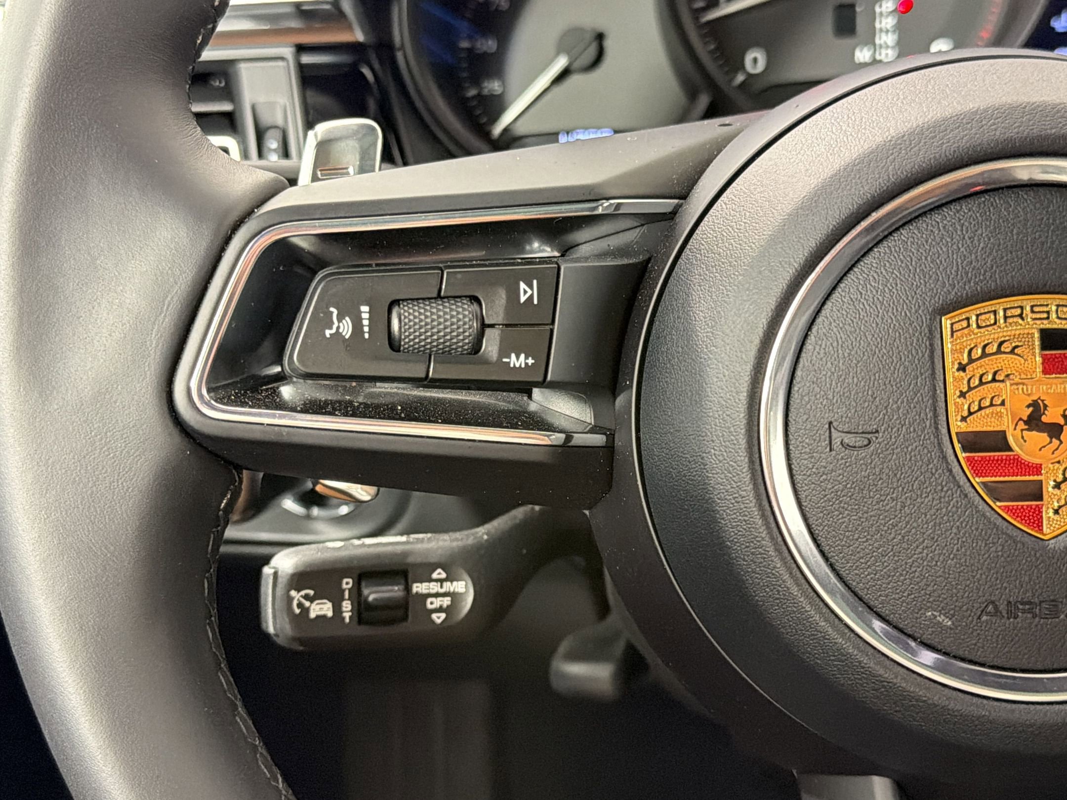 Certified 2026 Porsche Macan AWD/4WD image 22