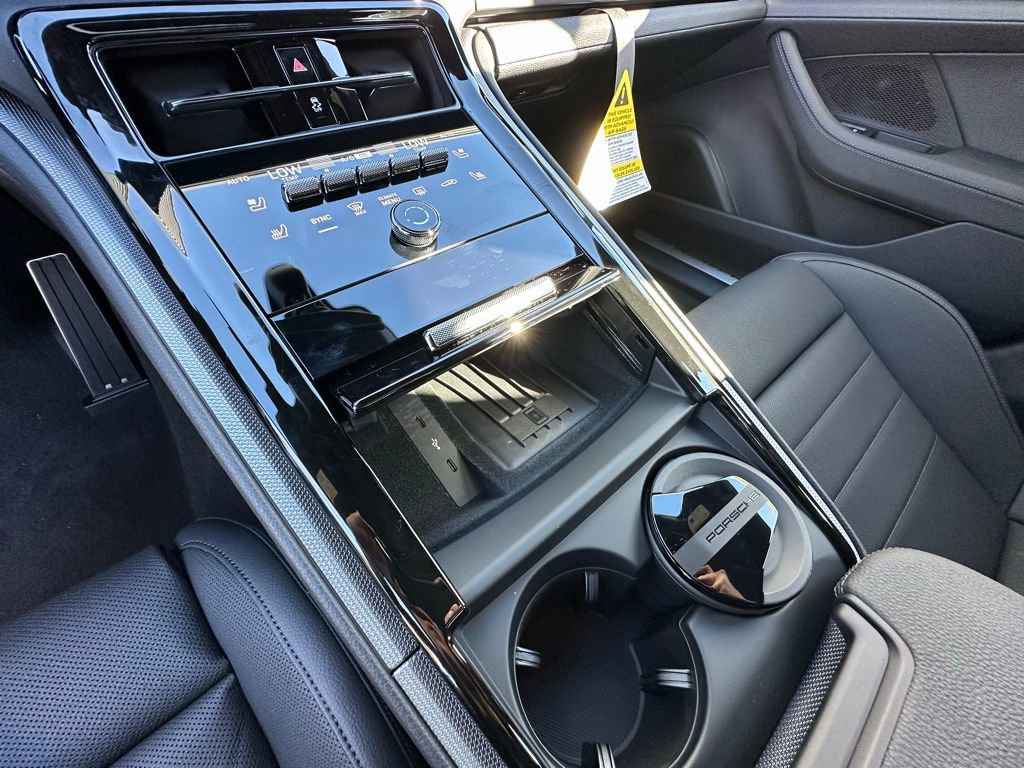 Used 2026 Porsche Panamera 4 image 27