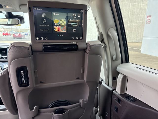 Used 2018 Chrysler Pacifica Touring-L Plus w/ Advanced Safetytec Group image 34