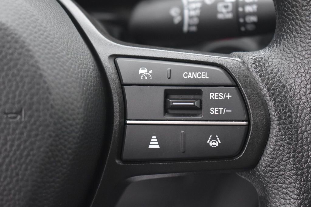 Used 2025 Honda CR-V LX image 30