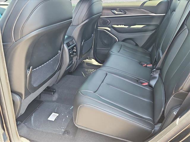 New 2026 Jeep Grand Cherokee Limited w/ Limited Altitude Package RWD image 16