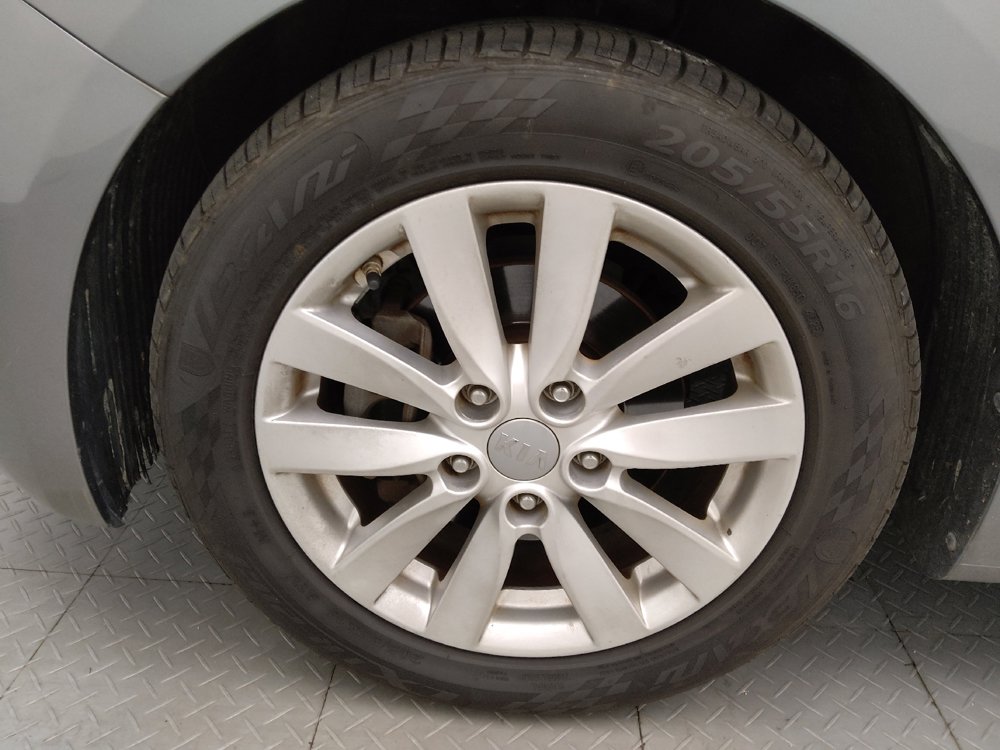 Used 2014 Kia Forte EX w/ EX Premium Package FWD image 31