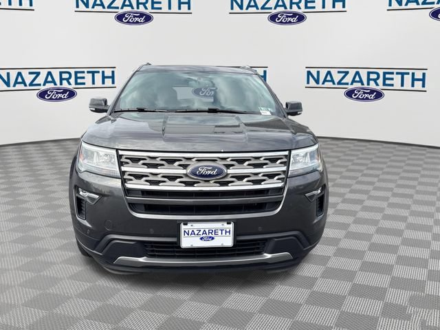 Used 2018 Ford Explorer XLT w/ Equipment Group 202A AWD/4WD image 2