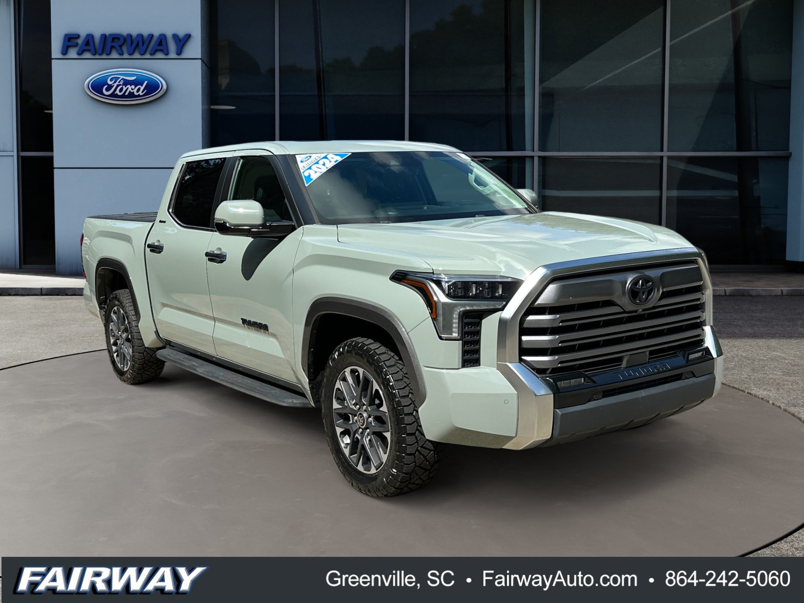 Used 2024 Toyota Tundra Limited AWD/4WD image 3