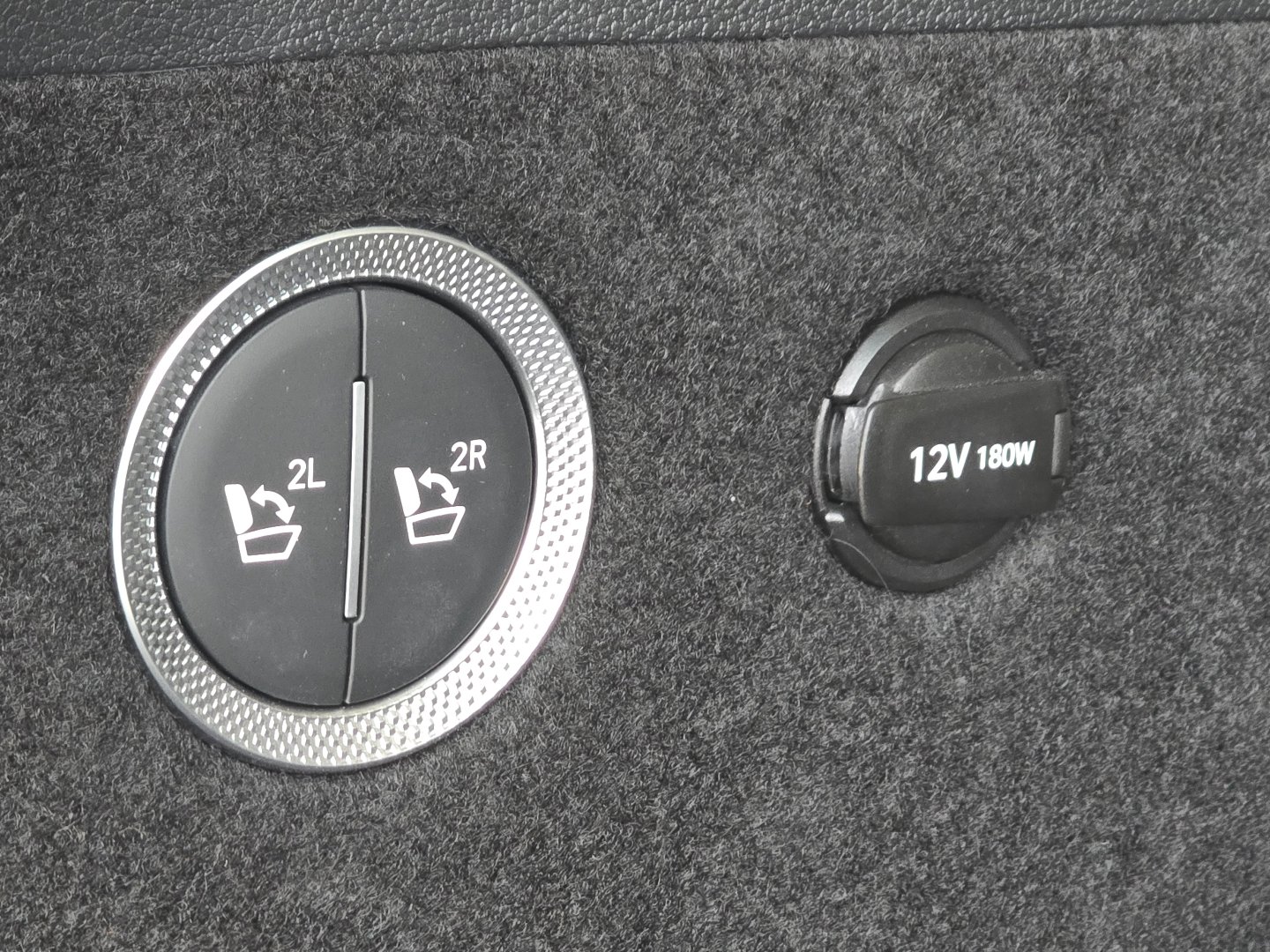 Used 2024 Genesis GV80 3.5T w/ Prestige Package image 31