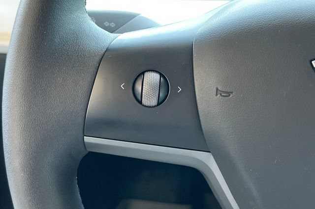 Used 2023 Tesla Model 3 Standard Range RWD image 30