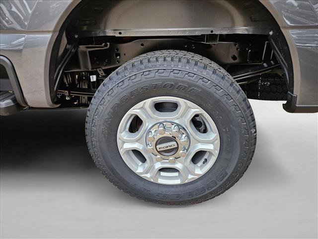 New 2026 Ford F250 XLT w/ FX4 Off-Road Package image 10