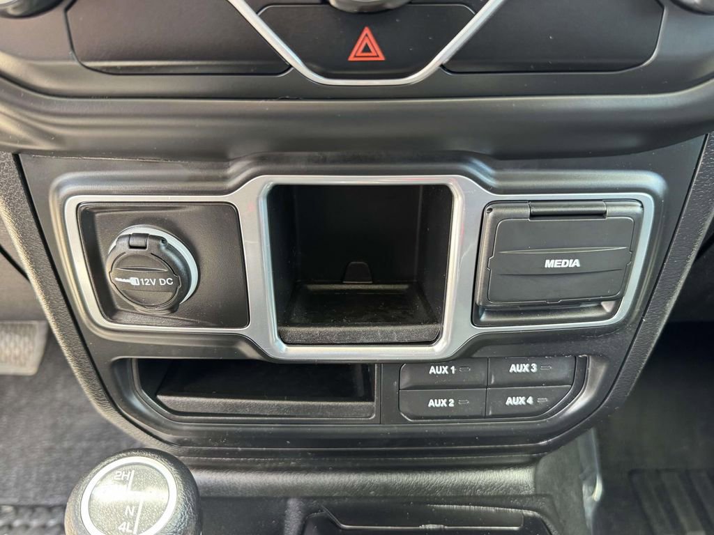 Used 2018 Jeep Wrangler Unlimited Sport AWD/4WD image 20