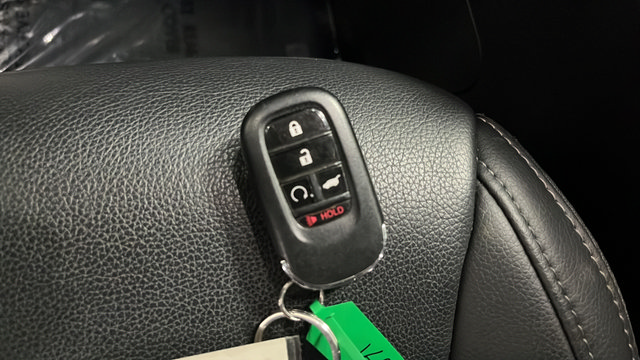 Used 2024 Honda Pilot Touring image 21