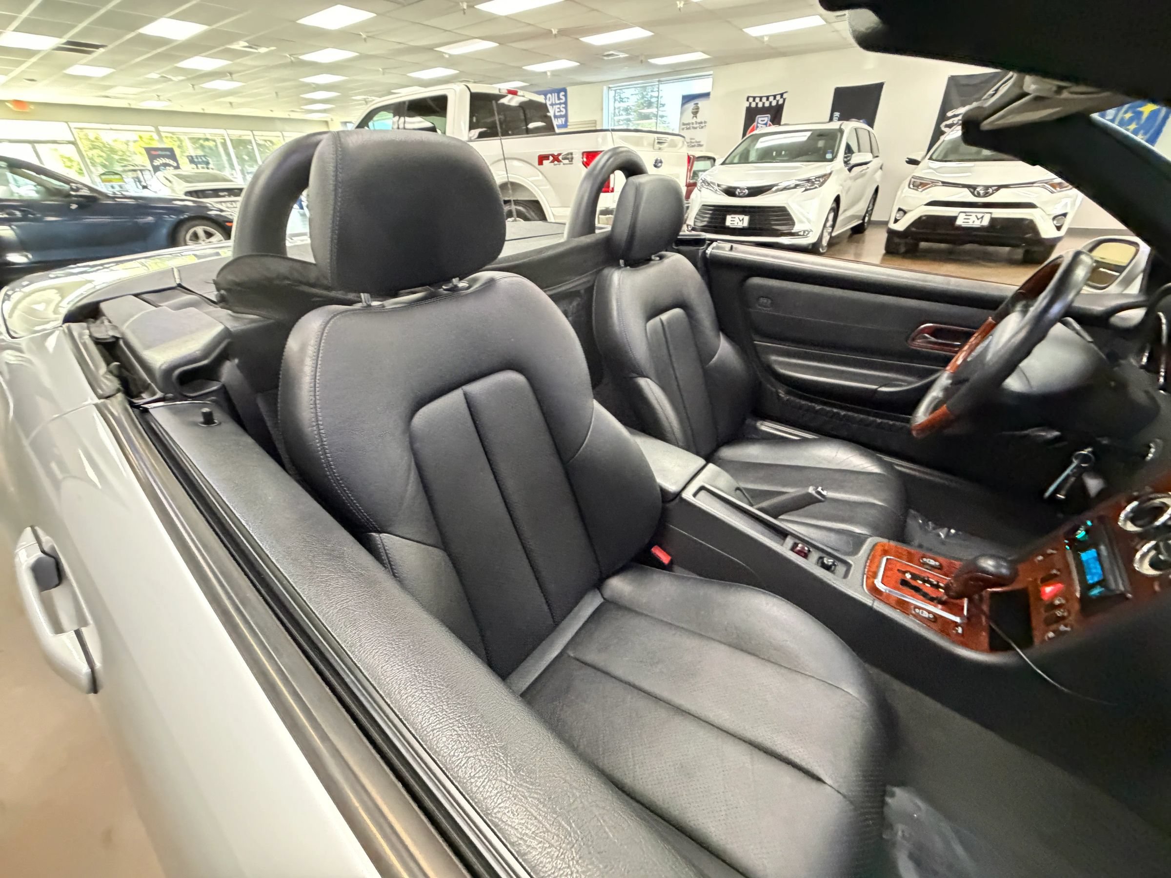 Used 2001 Mercedes-Benz SLK 320 image 22