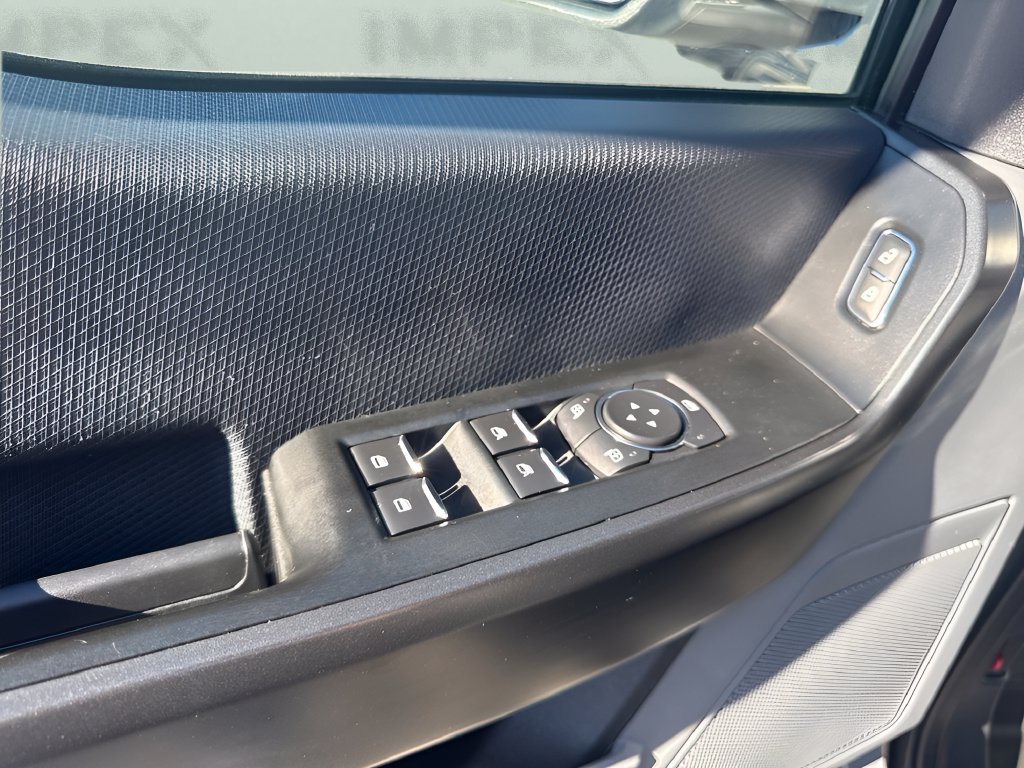 Used 2022 Ford F150 Lightning Pro AWD/4WD image 24
