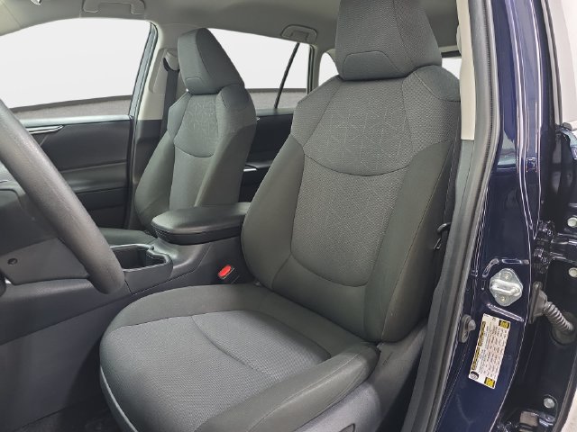 Certified 2025 Toyota RAV4 XLE AWD/4WD image 12