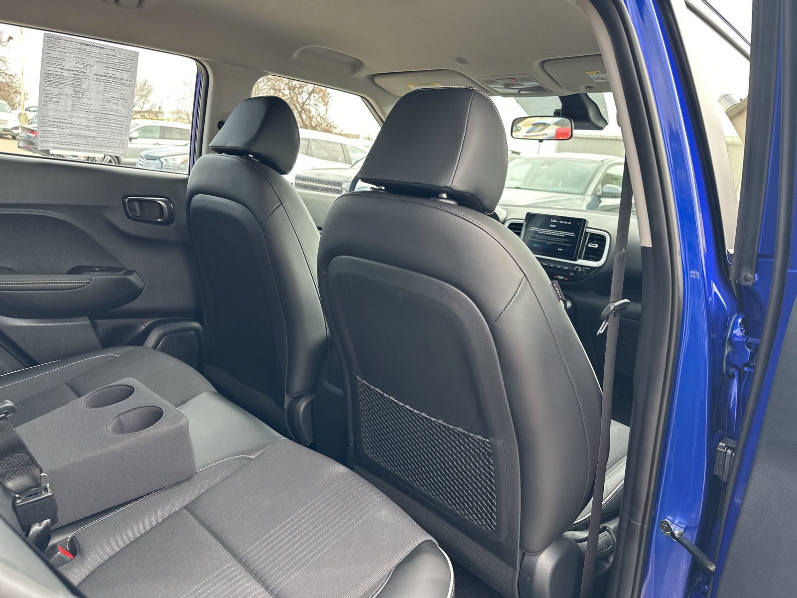 Used 2023 Hyundai Venue Limited FWD image 22