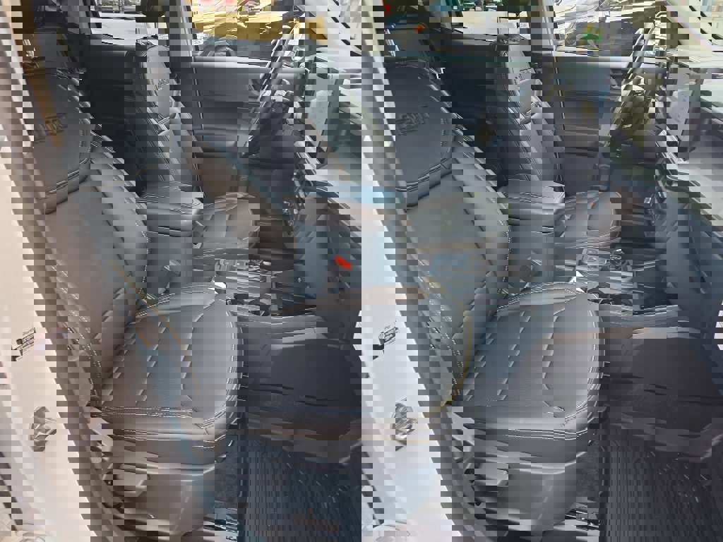 New 2025 Ford Maverick Lobo image 33