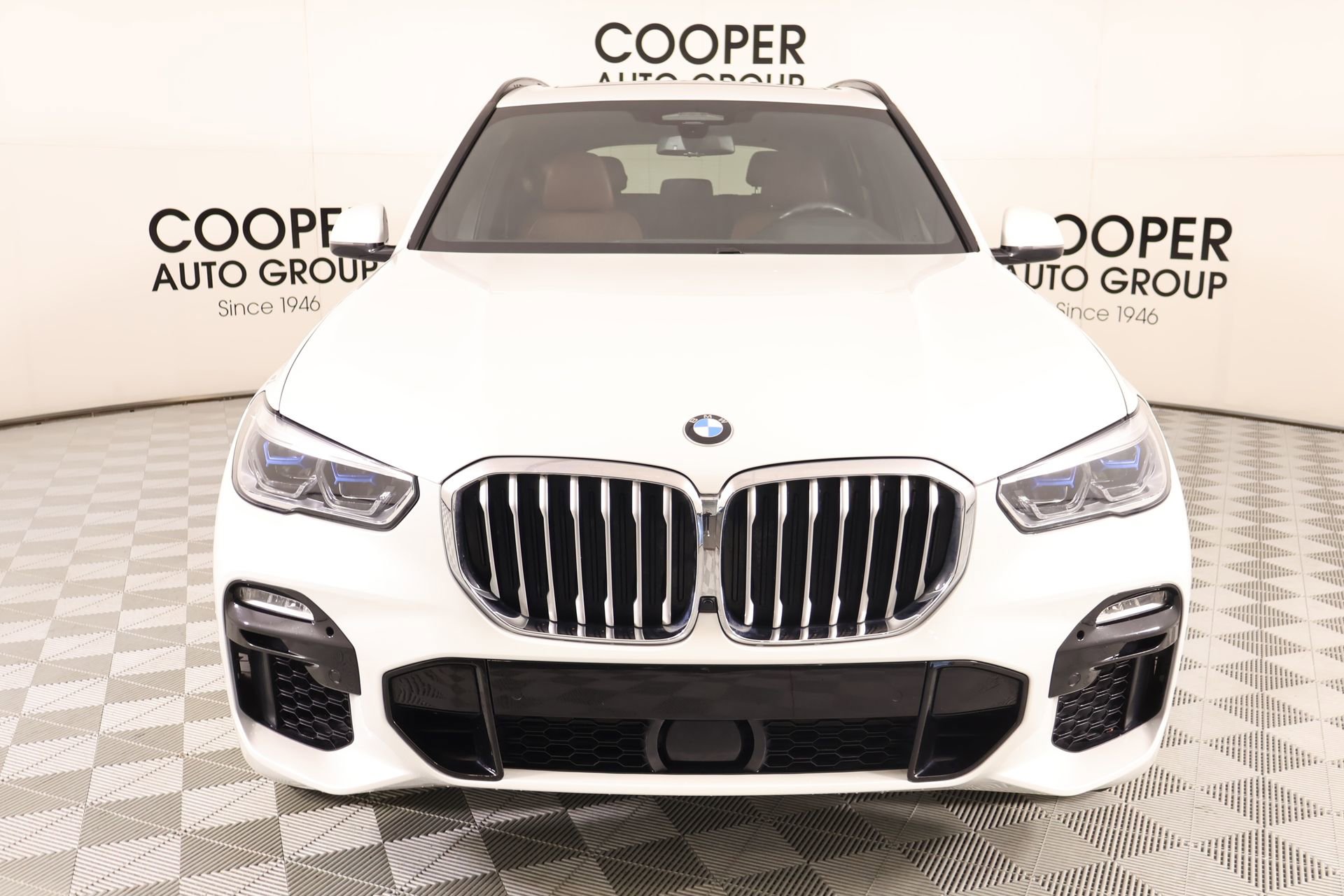 Used 2019 BMW X5 xDrive50i w/ M Sport Package image 10