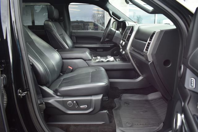 Used 2018 Ford Expedition Max XLT w/ Equipment Group 202A AWD/4WD image 55