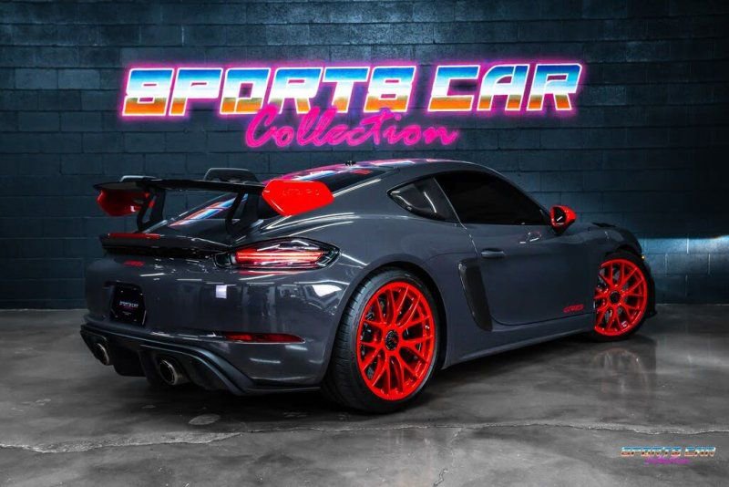 Used 2023 Porsche 718 Cayman GT4 RS image 5