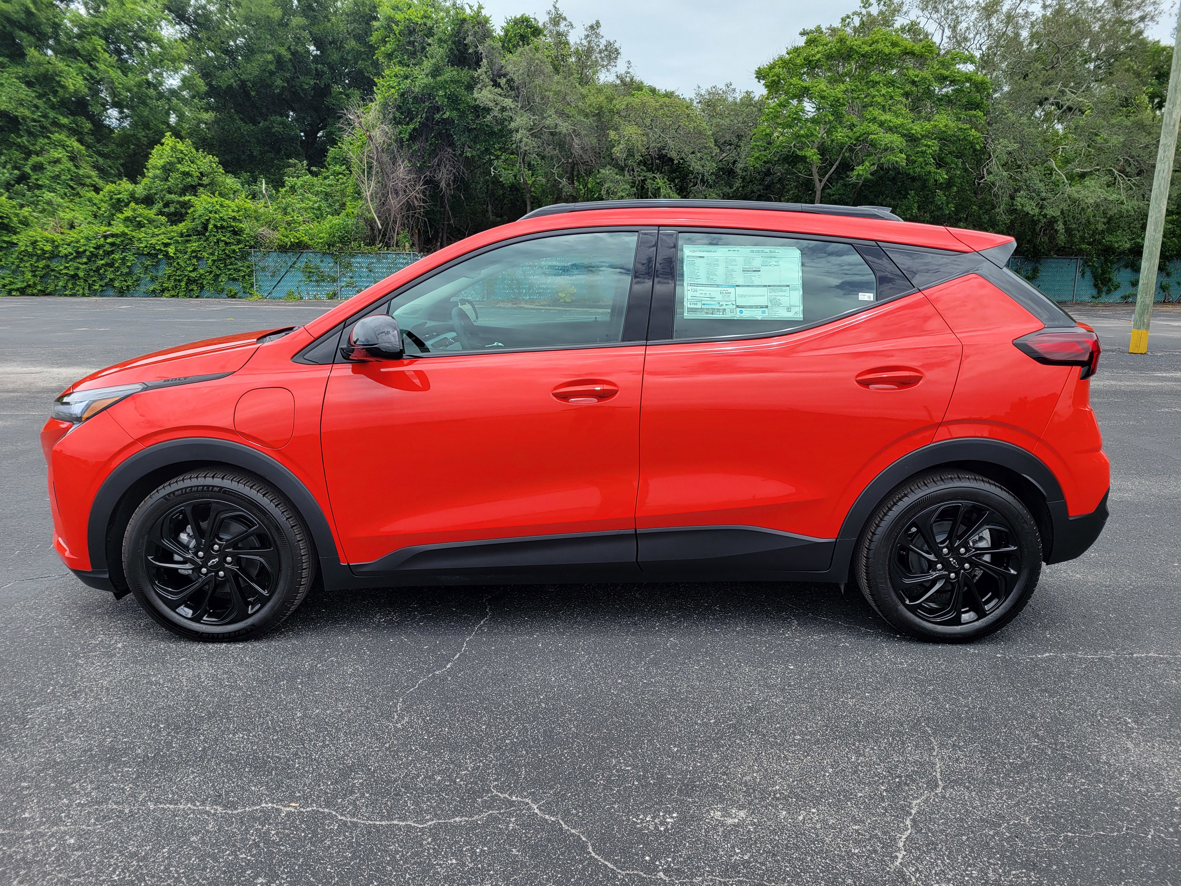 New 2027 Chevrolet Bolt RS w/ Technology Package FWD image 10