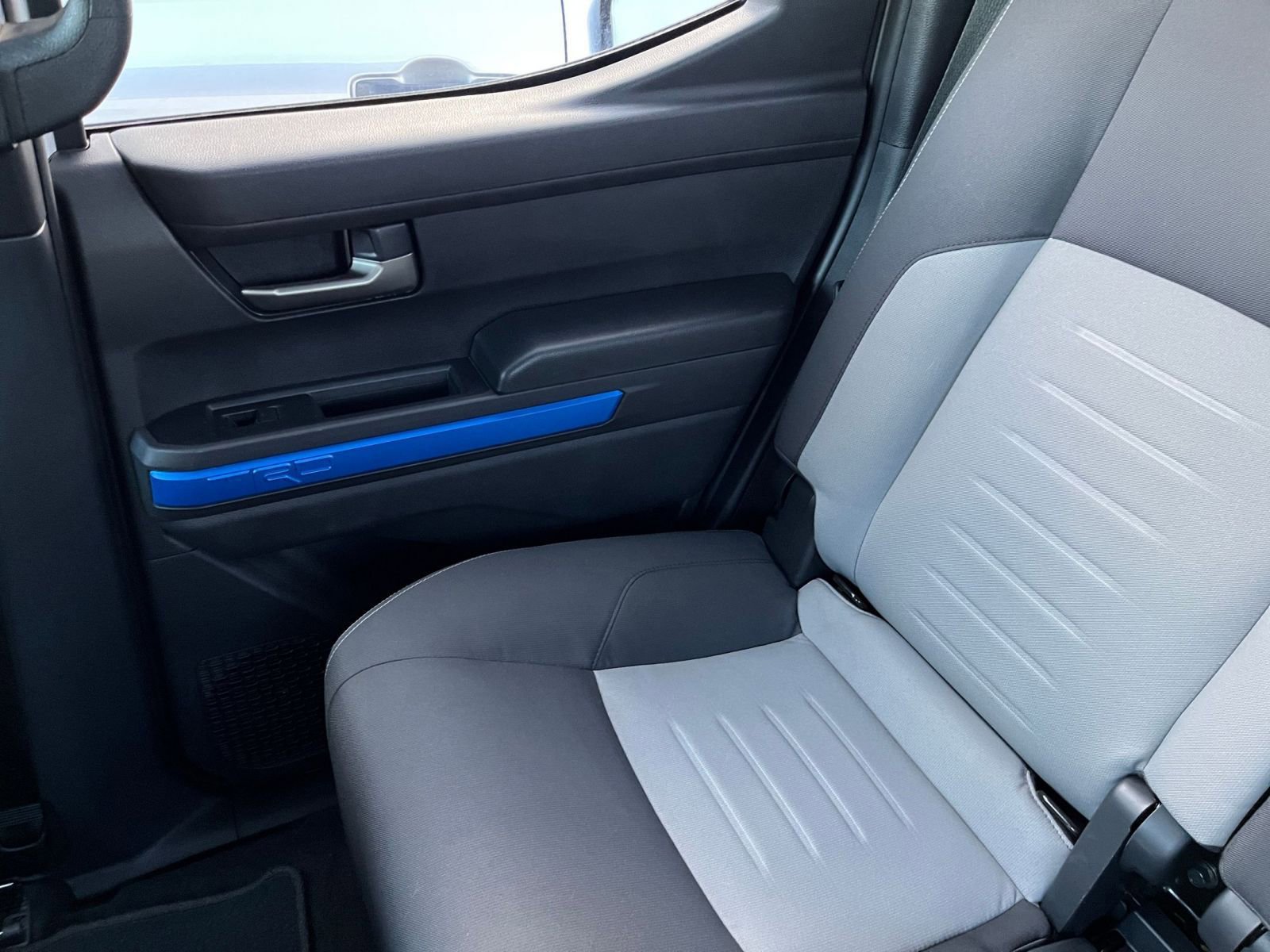 Used 2025 Toyota Tacoma TRD Off-Road image 40