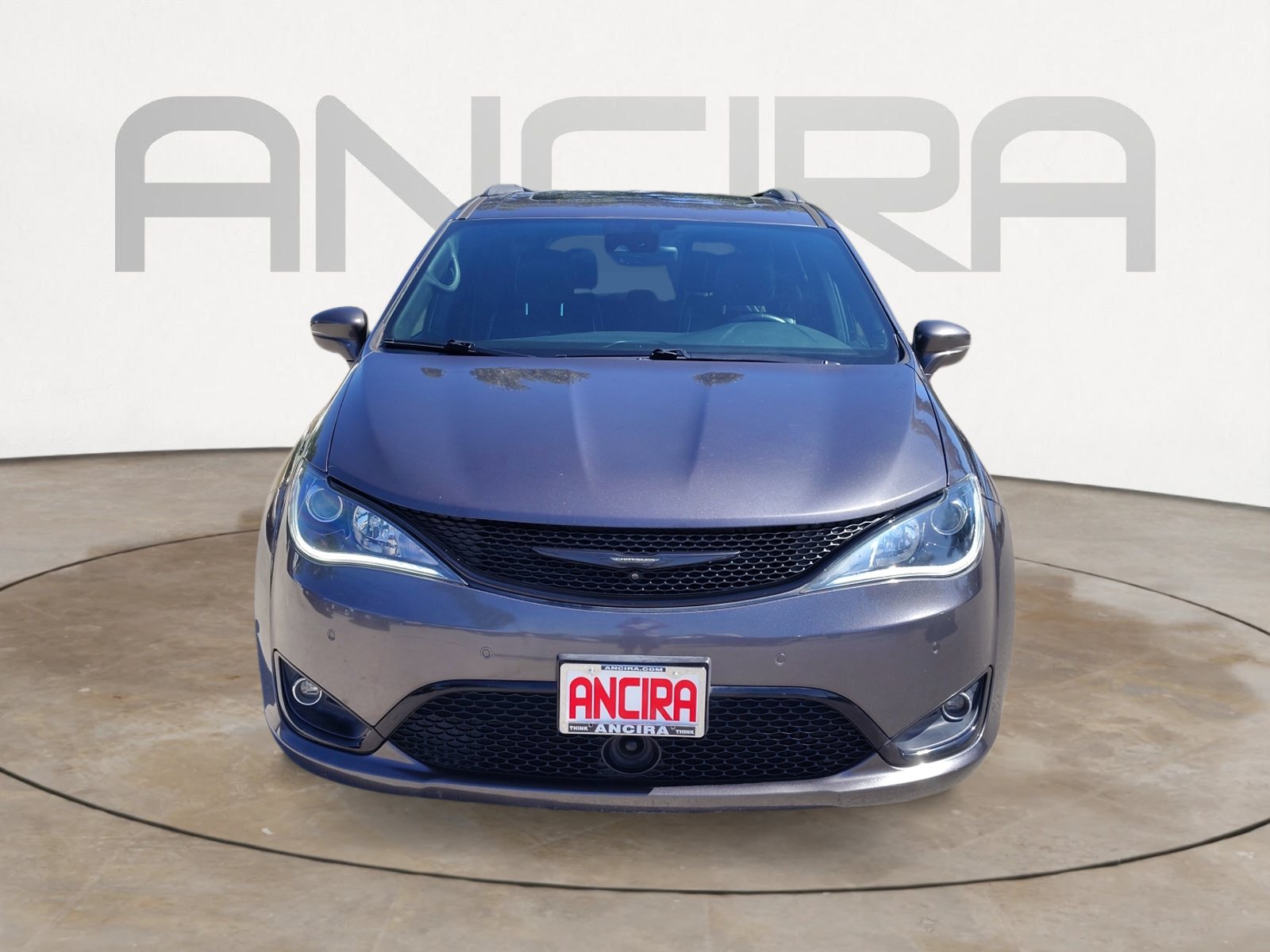 Used 2019 Chrysler Pacifica Limited w/ Advanced Safetytec Group FWD image 5