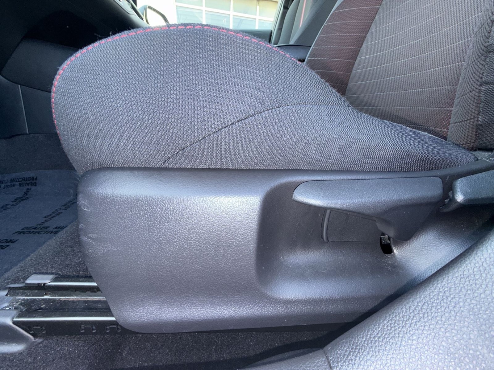 Used 2025 Toyota Corolla SE FWD image 14