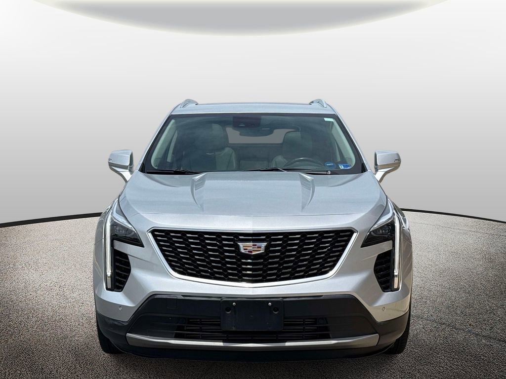 Used 2019 Cadillac XT4 Premium Luxury w/ Technology Package AWD/4WD image 5