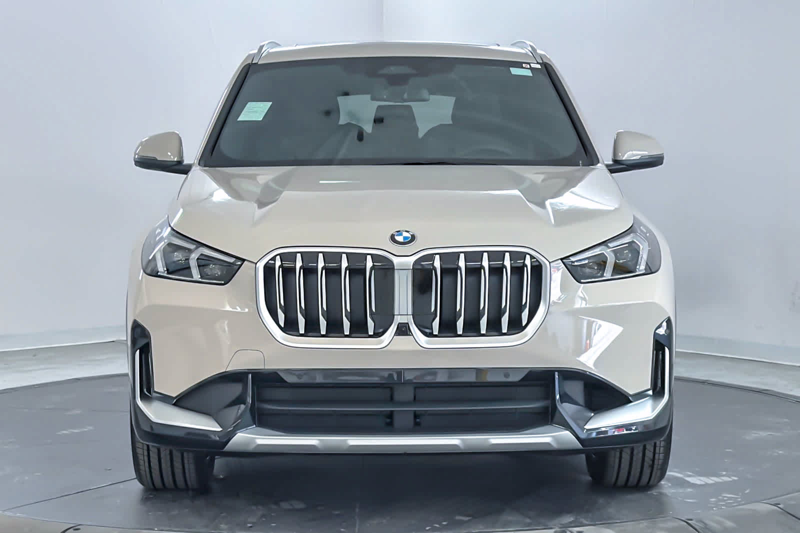 New 2026 BMW X1 xDrive28i w/ Technology Package AWD/4WD image 10