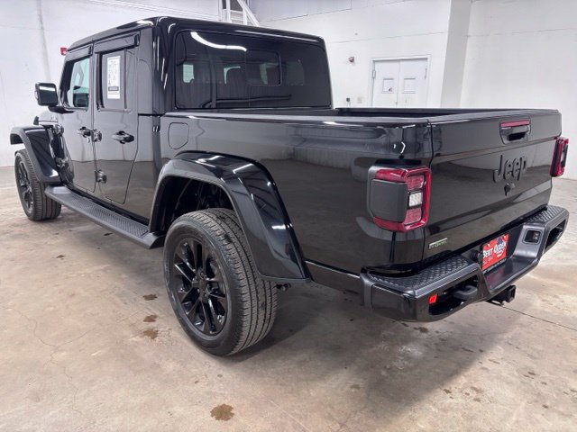 Used 2023 Jeep Gladiator Overland AWD/4WD image 4