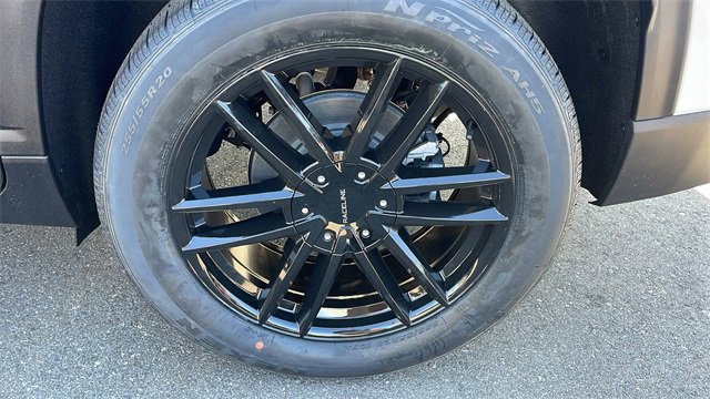 New 2026 Chevrolet Traverse LT w/ LPO, Floor Liner Package image 30