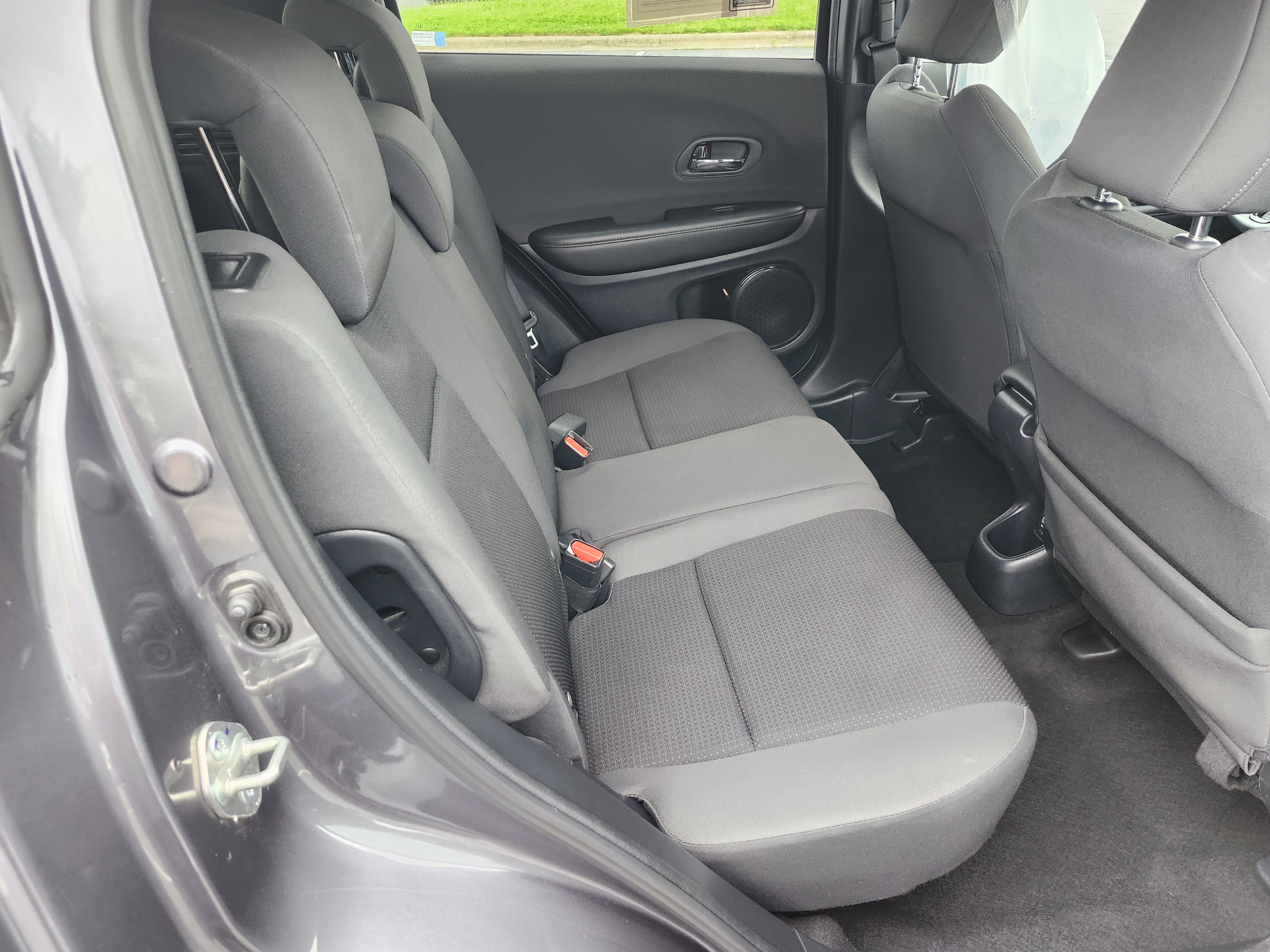 Used 2021 Honda HR-V Sport image 16