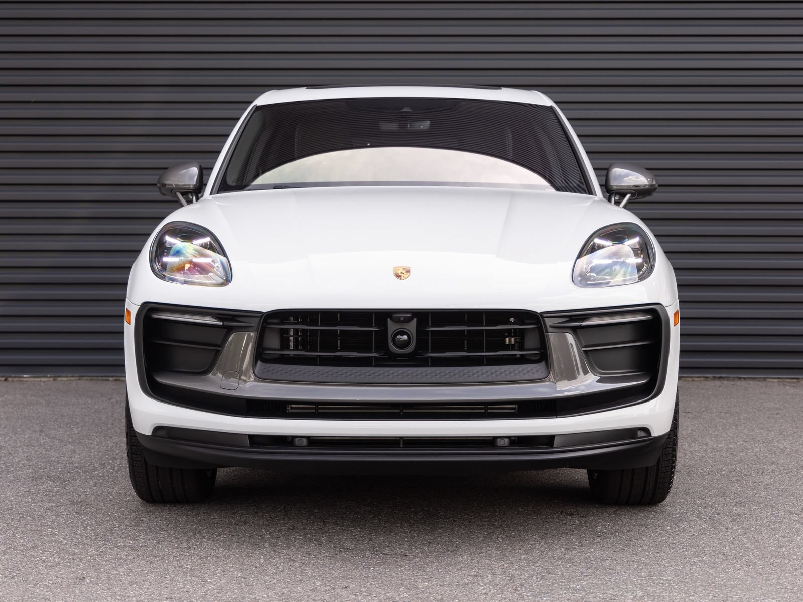 New 2026 Porsche Macan Turbo AWD/4WD image 7