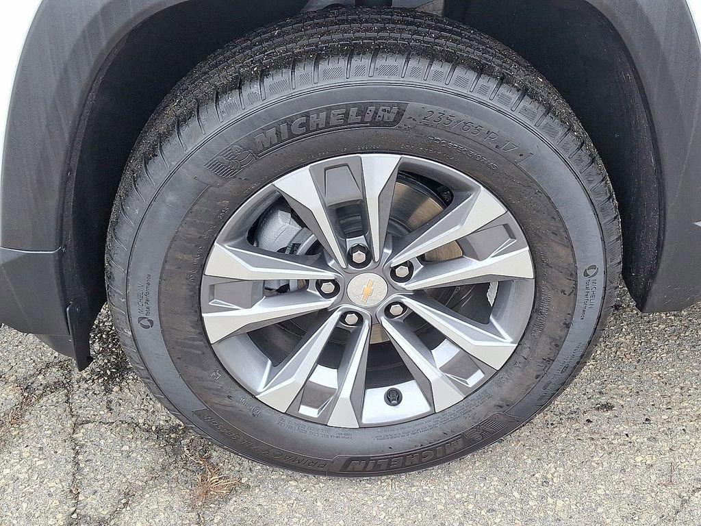 Used 2026 Chevrolet Equinox LT w/ Convenience Package II image 13