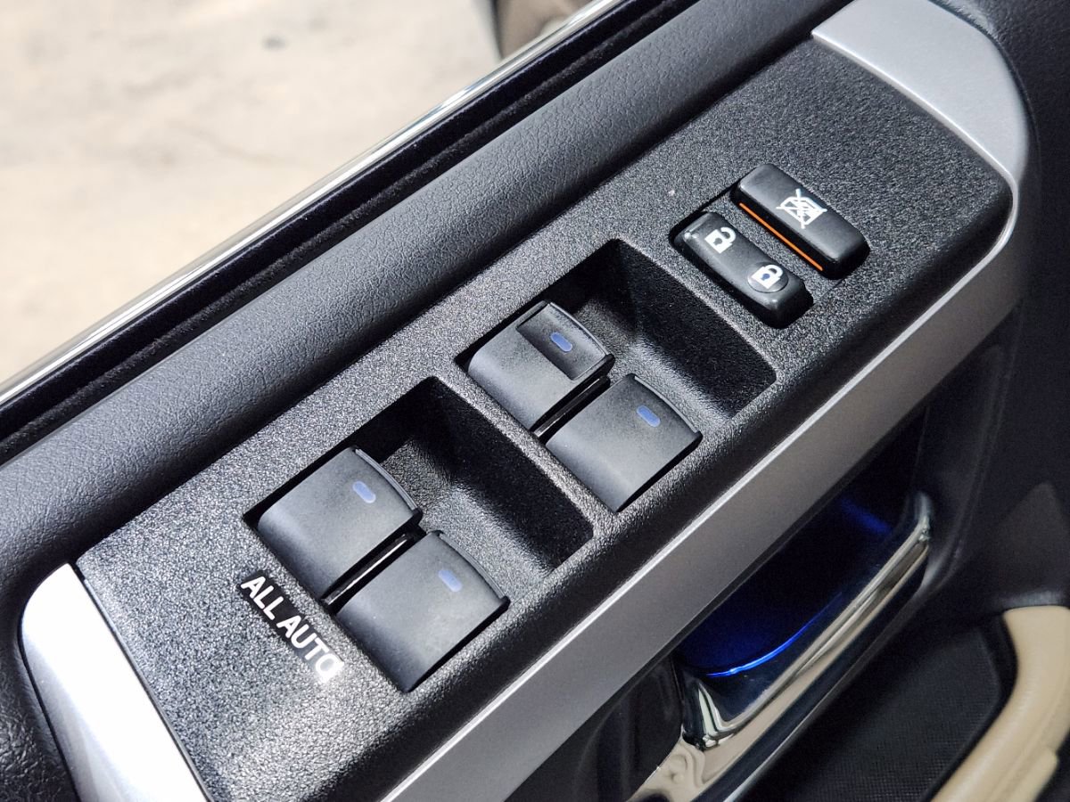 Used 2023 Toyota 4Runner Limited image 42