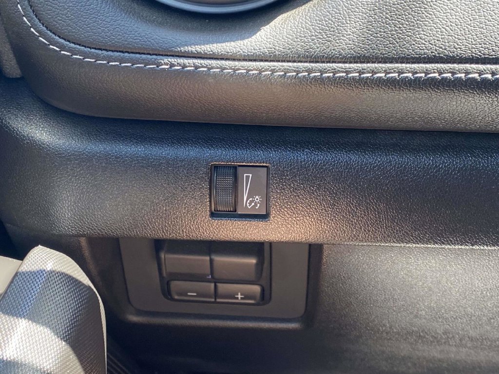 Used 2023 Chevrolet Colorado LT w/ LT Convenience Package AWD/4WD image 33