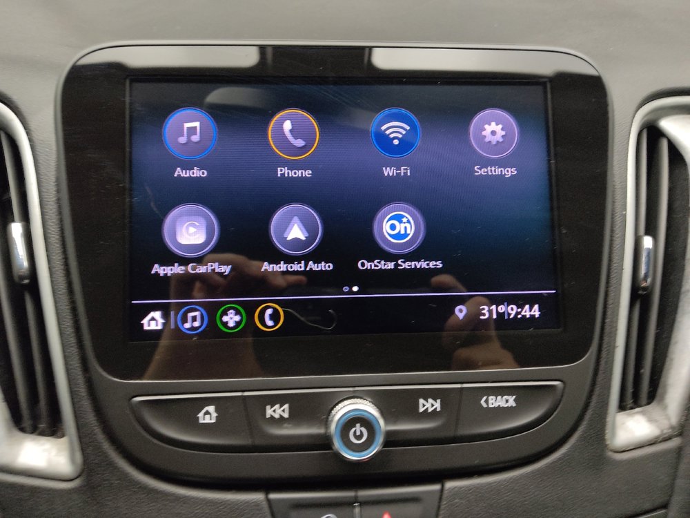 Used 2020 Chevrolet Malibu LS image 25