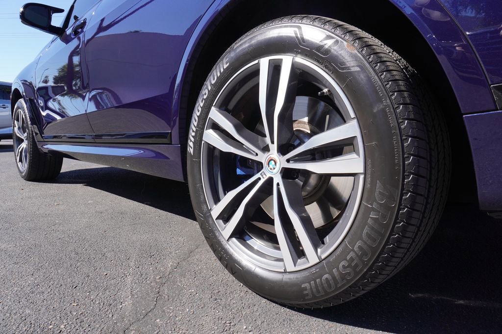 Used 2023 BMW X7 M60i w/ Executive Package image 6